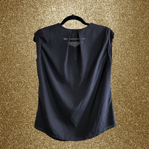 The Limited Silky Gathered Keyhole Neckline with Gold Clasp Sleeveless Blouse - Picture 6 of 8